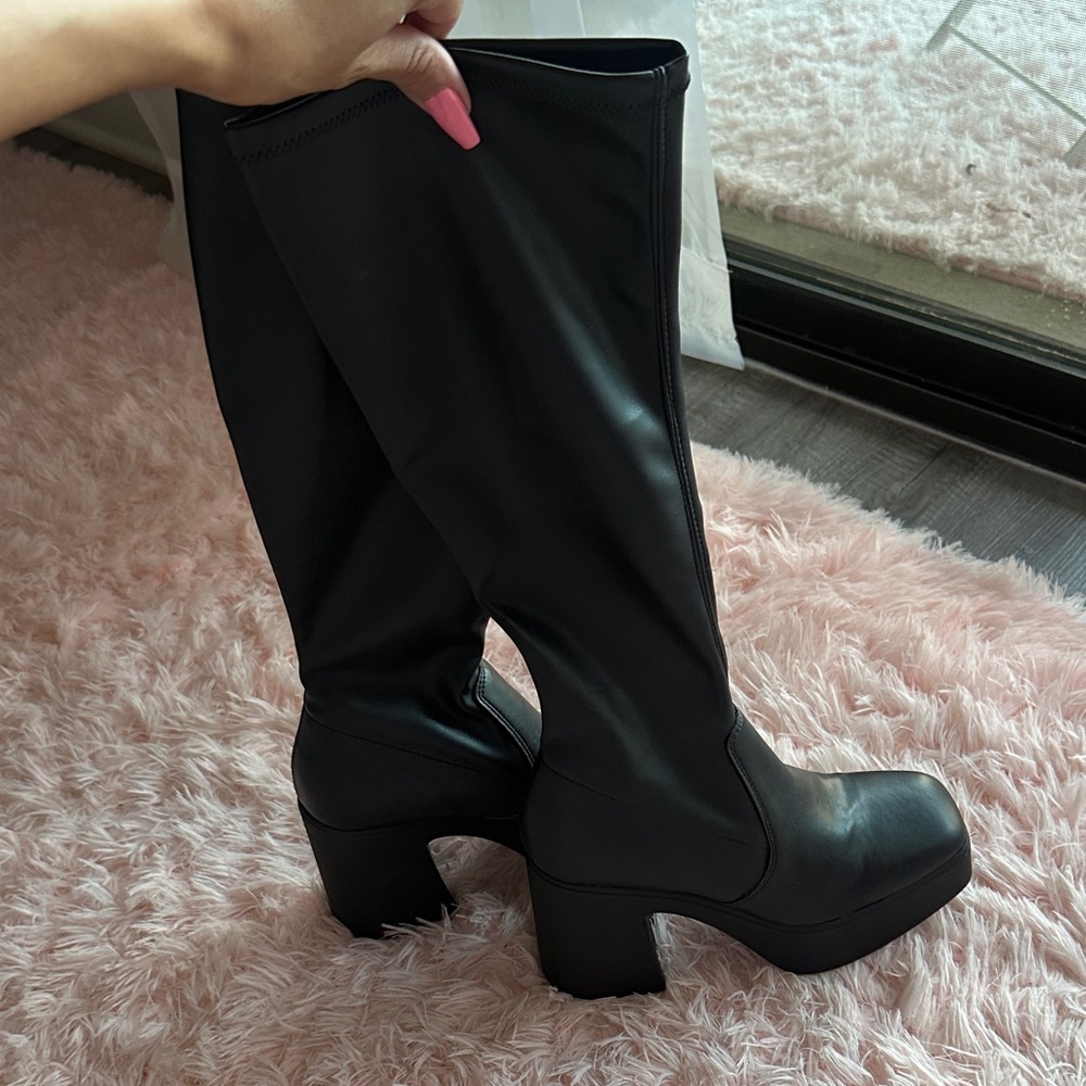 Steve Madden Black Heeled Boots
